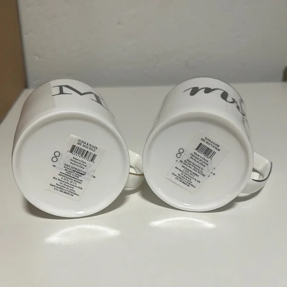 Mr and Mrs White Mugs with Silver & Gold Trim - Picture 8 of 8